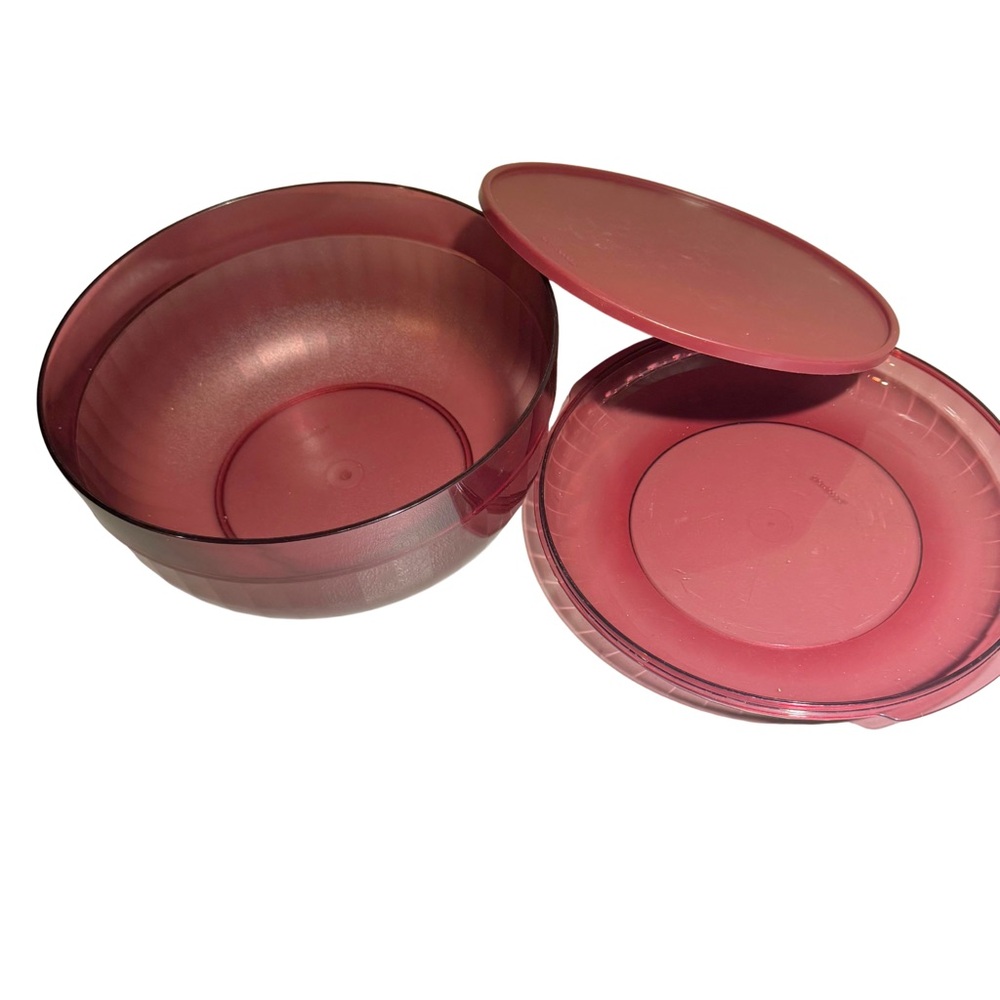 Tupperware VTG Preludio Cranberry Red Large‎ Food Bowl & Pie carrier with Lid